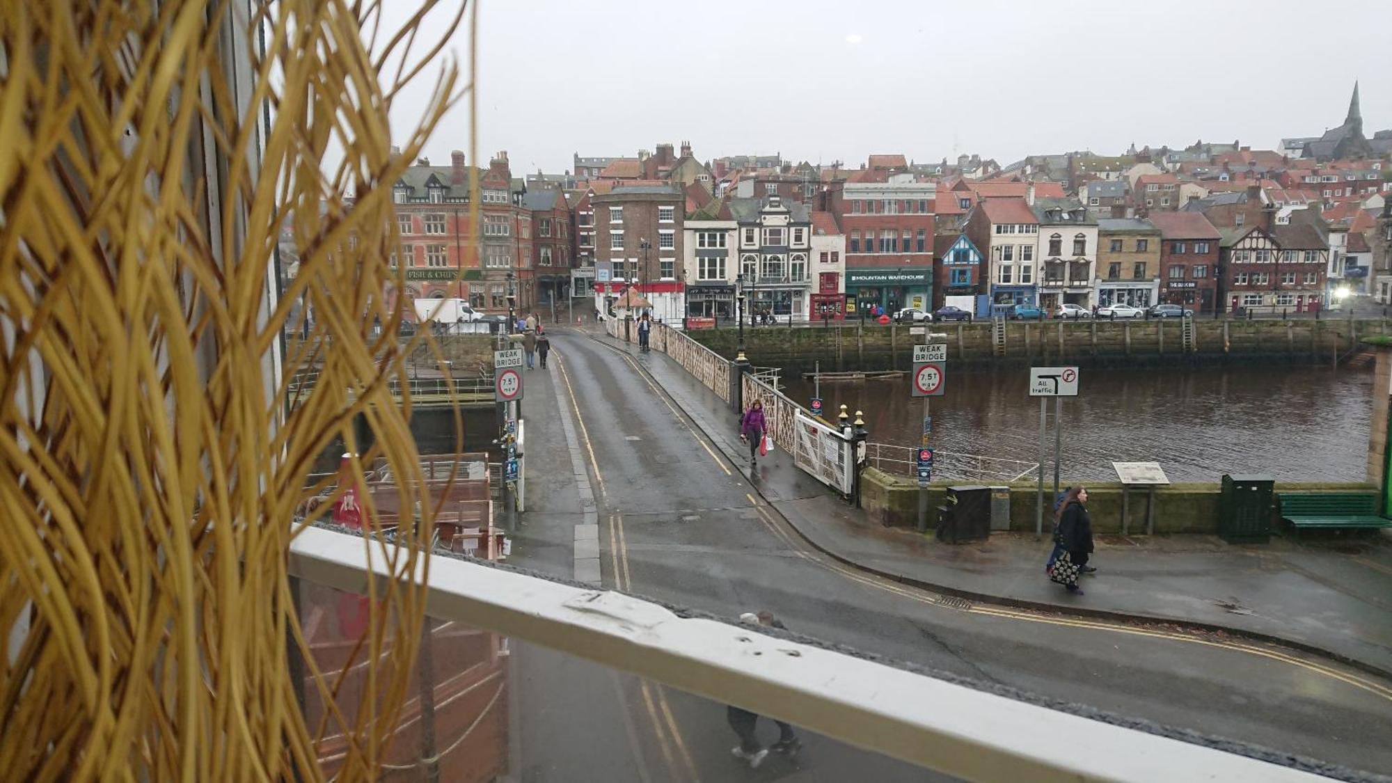 Bridge Luxury * Whitby